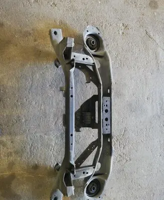 Volvo V40 Rear subframe 