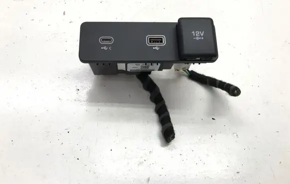 USB socket connector