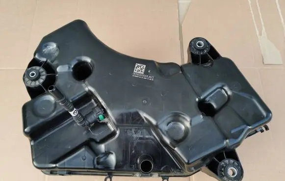 BMW X3 G01 AdBlue liquid reservoir 9488145-BAX 9488145