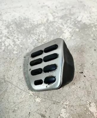 Audi TT Mk1 Accelerator throttle pedal bracket 8N0721173A