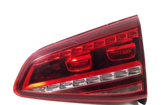 Volkswagen e-Golf Tailgate rear/tail lights 5G0945308F