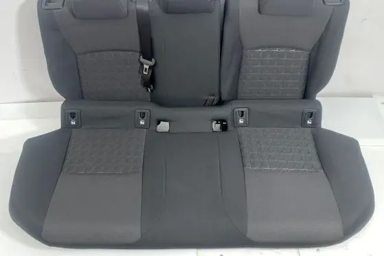 Toyota C-HR I Rear seat 