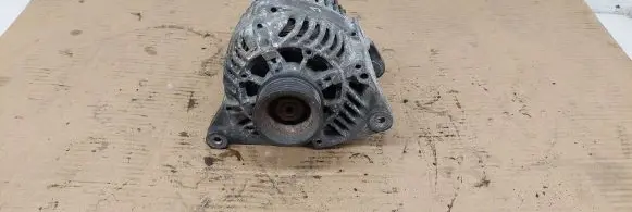 Volkswagen PASSAT B5 Generator/alternator