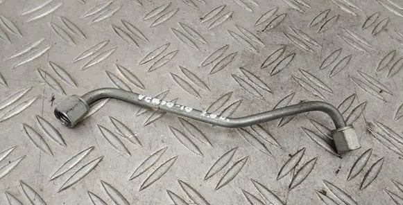 Toyota Verso Fuel injector supply line/pipe 