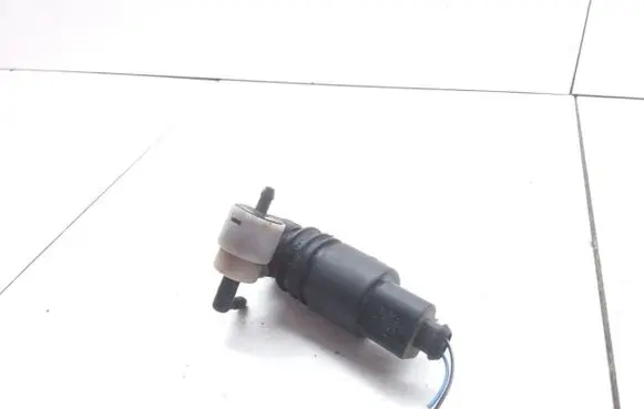 Audi A4 S4 B6 8E 8H Windscreen/windshield washer pump
