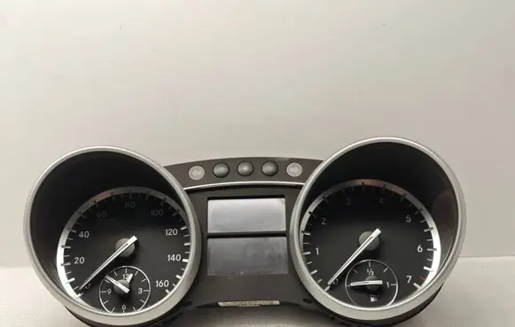 Mercedes-Benz GL X164 Speedometer (instrument cluster) A2C53361685 PA1649008200
