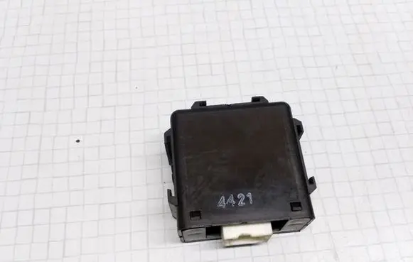Nissan Maxima Other control units/modules 4421 285823Y500