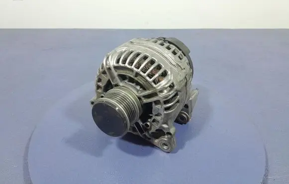 Skoda Octavia Mk2 (1Z) Generator/alternator 06F903023F