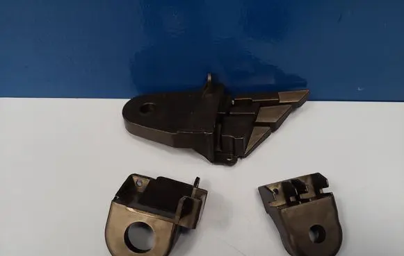 Mercedes-Benz C W205 Headlight/headlamp mounting bracket A2058200514 2058200514