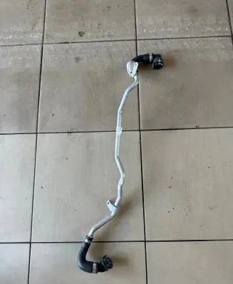 BMW 5 G30 G31 Engine coolant pipe/hose 8576310
