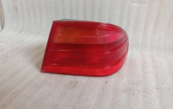 Mercedes-Benz E W210 Rear/tail lights 197202 SVS593802 2136
