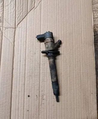 Volvo XC90 Fuel injector 0445110078