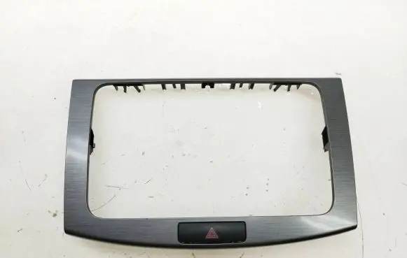 Volkswagen PASSAT B7 Radio/GPS head unit trim 3AA858069H