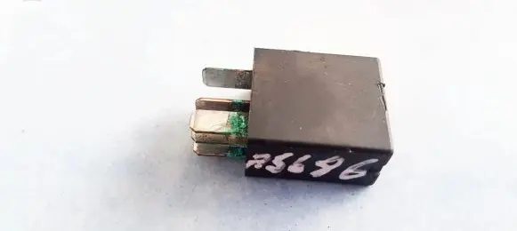 Peugeot 406 Other relay 9620220980