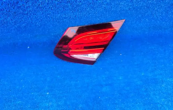 Mercedes-Benz C W205 Tailgate rear/tail lights A2059063805