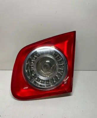 Volkswagen Jetta V Tailgate rear/tail lights 1KD945094