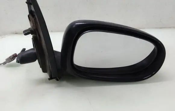 Nissan Almera N16 Front door electric wing mirror 211100