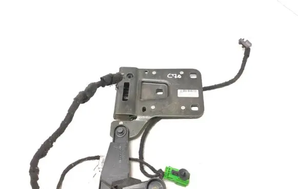 Volvo C70 Convertible roof lock/latch 30787577 1385432