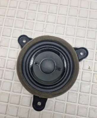 Audi A8 S8 D4 4H Front door speaker 4H0035397 3168420010
