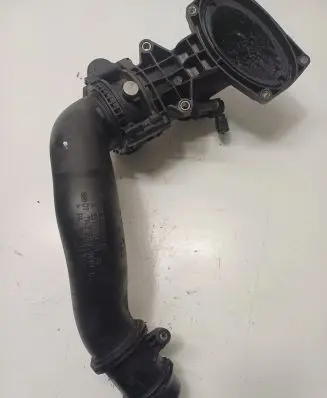 Mercedes-Benz C AMG W204 Intercooler hose/pipe A6510903137