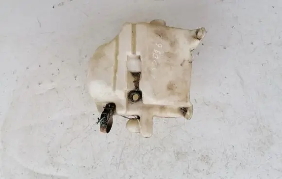 Mazda Xedos 6 Windshield washer fluid reservoir/tank