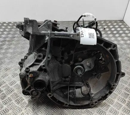 Manual 6 speed gearbox