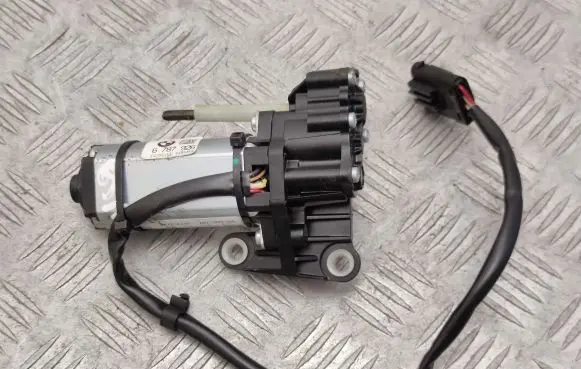 BMW 6 F12 F13 Steering column adjust motor P10784701 6787926