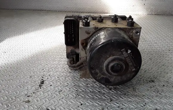 Volkswagen Golf IV ABS Pump 1J0907379G
