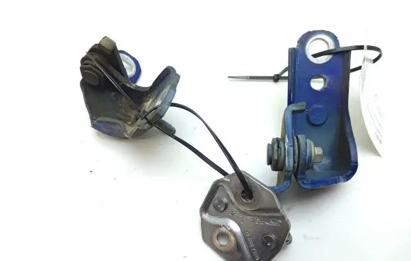 Ford Mondeo MK V Front door hinge set CJ54S22800AC DS73F22810AA 8A61A21982AA