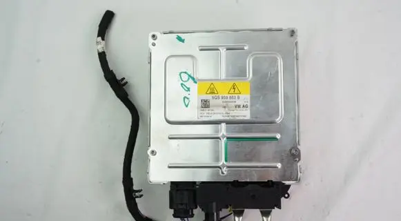 Volkswagen Up Voltage converter/converter module 5QS959663B