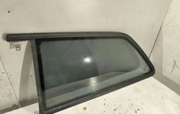 Audi A3 S3 8P Rear side window 43R001583 DOT682M3232AS2