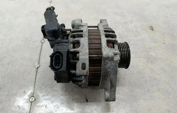 KIA Rio Generator/alternator 3730003355