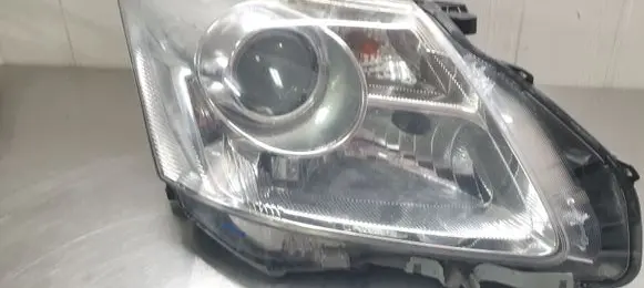 Toyota Avensis T270 Headlight/headlamp 8112605310 12678 H279HRAE