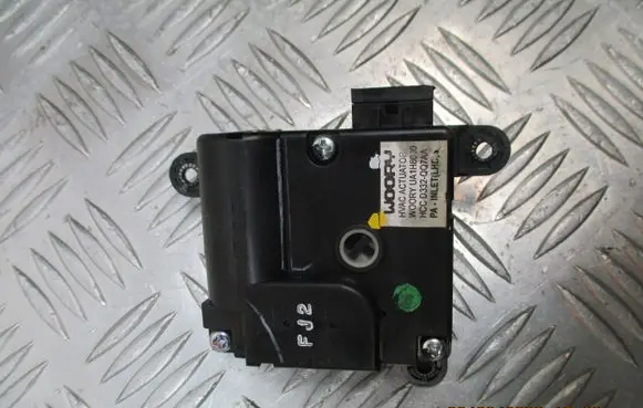 Hyundai i10 A/C air flow flap actuator/motor D332-QQ7AA