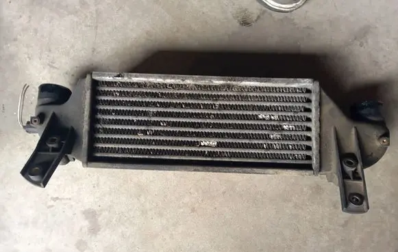 Ford Focus Intercooler radiator xs4117527ab