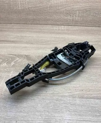 BMW 1 F20 F21 Front door exterior handle/bracket 7268446