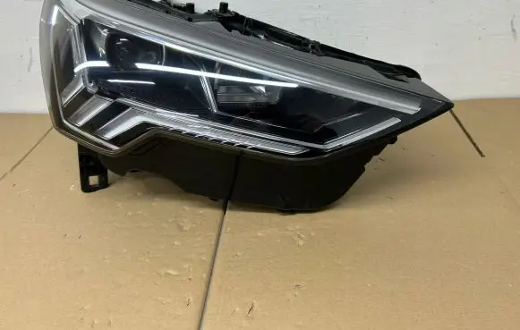 Audi Q3 F3 Headlight/headlamp