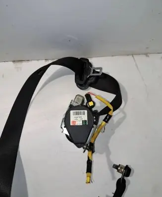 Mitsubishi Colt Front seatbelt 602873800