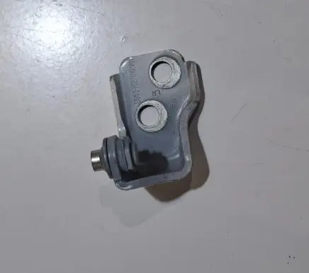Ford Ecosport Rear door lower hinge BB537822810AH