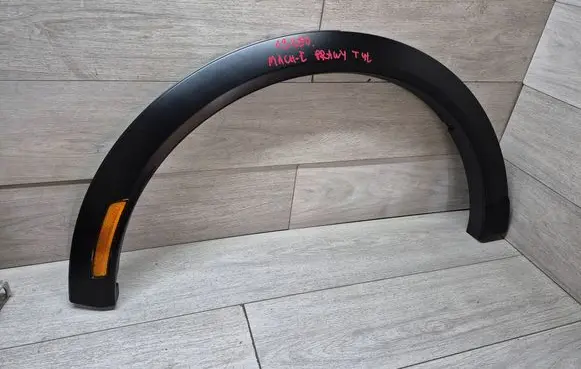 Ford Mach-E I Rear arch trim LJ8B-R286D02B