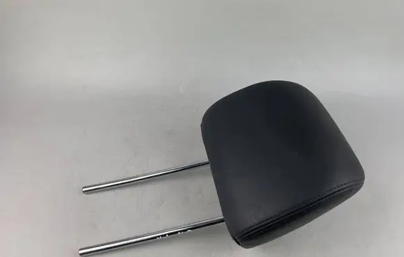 Subaru Outback (BS) Front seat headrest 