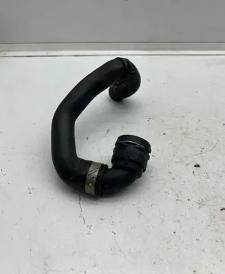 Audi A4 S4 B9 8W Engine coolant pipe/hose 8W0122293CA