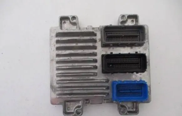 Opel Corsa E Engine control unit/module 12695605