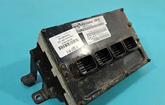 Dodge Caravan Engine control unit/module ECU P05150247AC IMPRK1537414