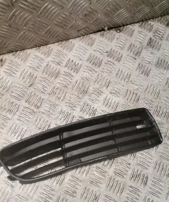 Audi A4 S4 B5 8D Front bumper lower grill 8d0807346g