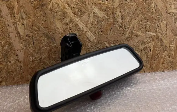 BMW 5 E60 E61 Rear view mirror (interior) 8257276 825727605 010588