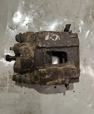 Jeep Cherokee III KJ Rear brake caliper