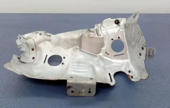 BMW 2 F44 Exhaust heat shield 8697971
