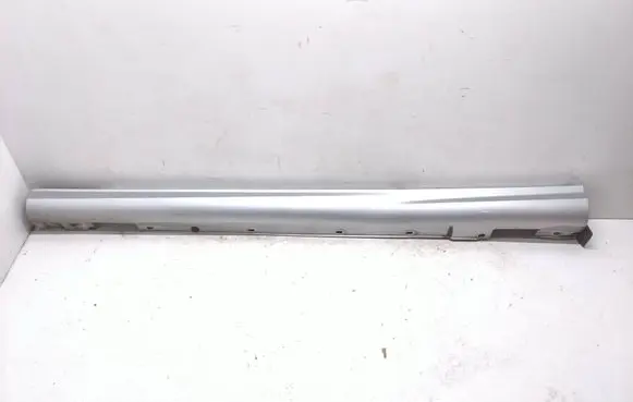 Mercedes-Benz C W204 Sill A2046981354