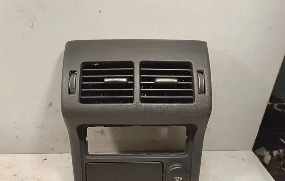 Jaguar XF X260 Rear air vent grill GX7367448AA